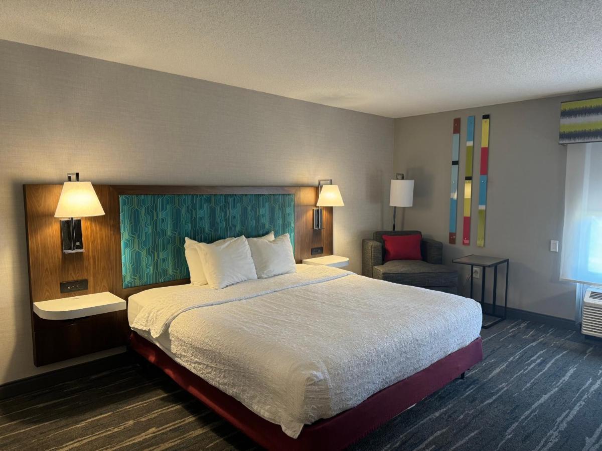 Hampton Inn South Heritage Park Lincoln Exterior photo