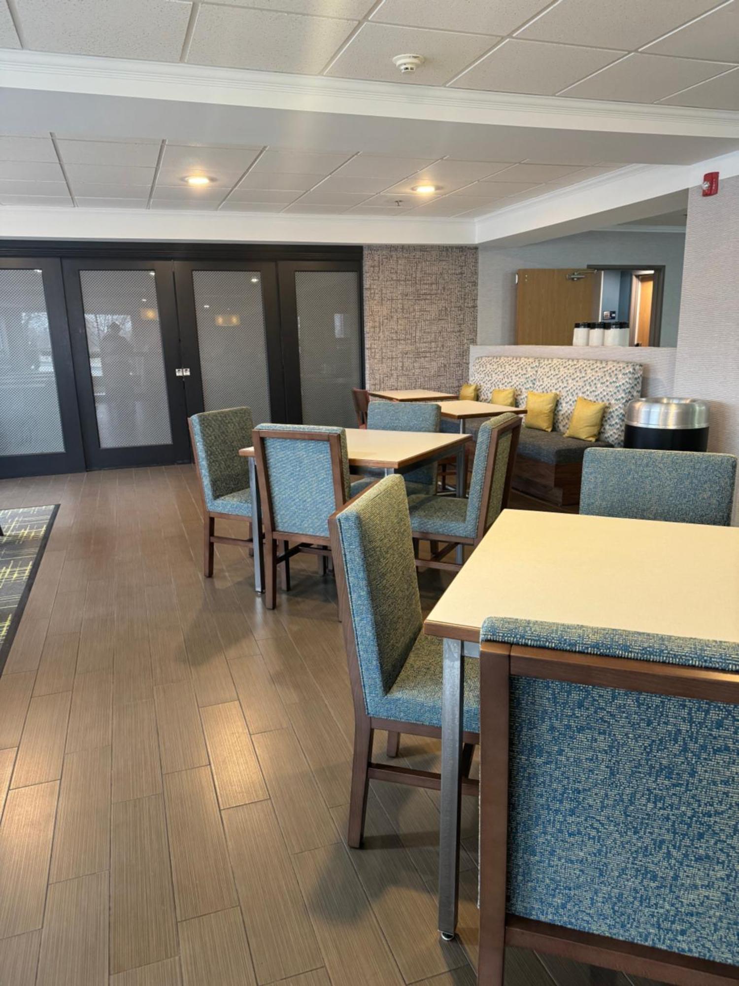 Hampton Inn South Heritage Park Lincoln Exterior photo