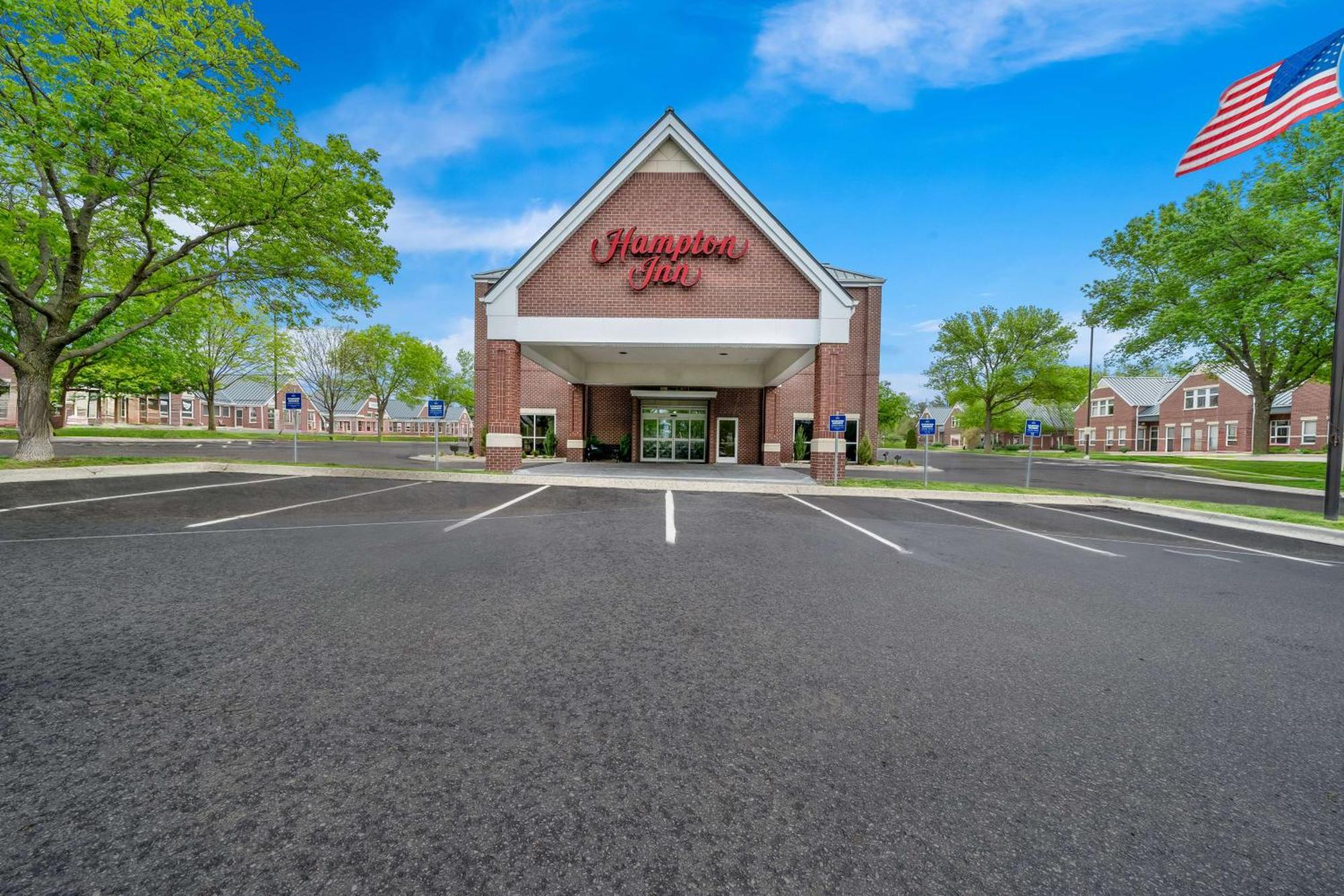 Hampton Inn South Heritage Park Lincoln Exterior photo